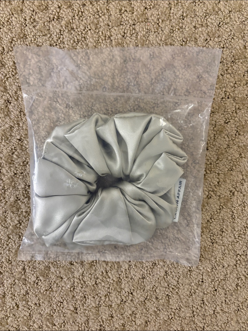 NIB Silky Green Crown Affair Hair Scrunchie -